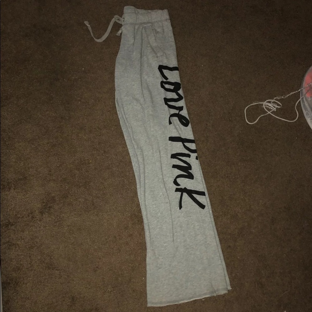 Pink boyfriend sweat pants w/ matching shirt
